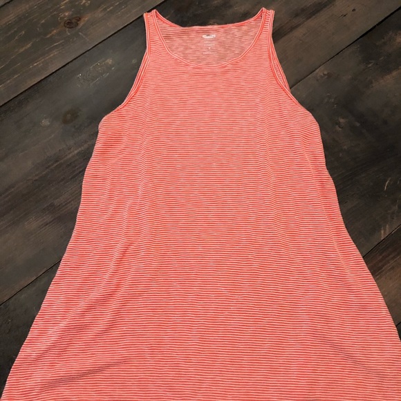 Old Navy Maternity Tank - Picture 1 of 3